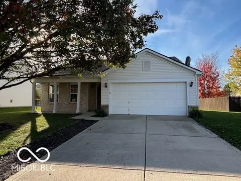 5550 Breaburn Rd, Bargersville, IN 46106