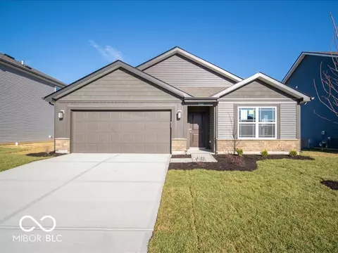3252 W Longbranch Dr, Monrovia, IN 46157