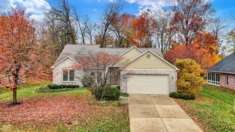 7634 Stones River Dr, Indianapolis, IN 46259