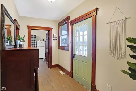 Entry Way - 5982 W State Road 38, Pendleton, IN 46064 photo 5 of 14