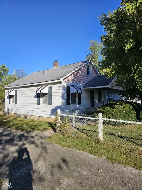 122 Oak St, Columbus, IN 47201