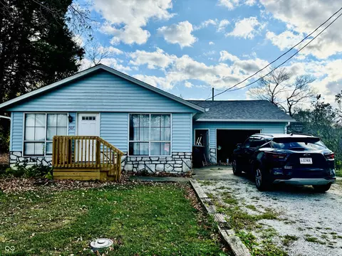 507 E Tinker St, Waldron, IN 46182