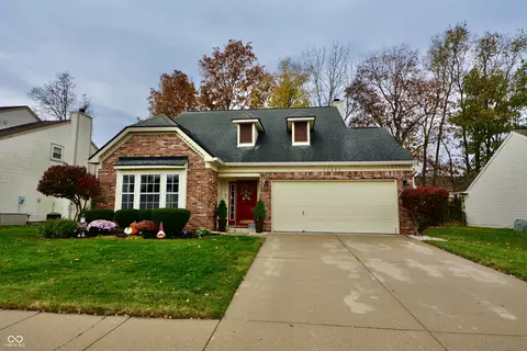 11033 Devon Ct, Fishers, IN 46038