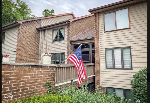 107 Knoll Ct #E, Noblesville, IN 46062