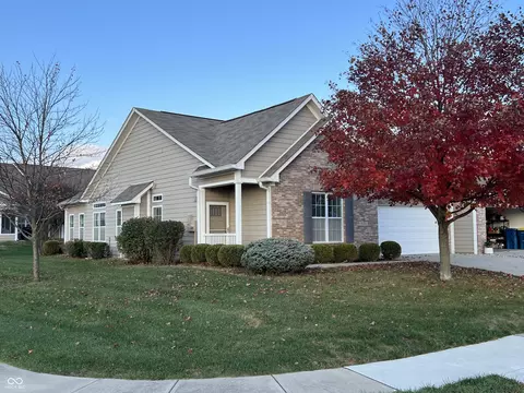 15966 Brixton Dr, Noblesville, IN 46060