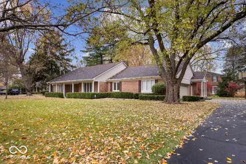 548 Bryn Mawr Dr, Indianapolis, IN 46260