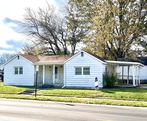 606 N Franklin St, Greenfield, IN 46140