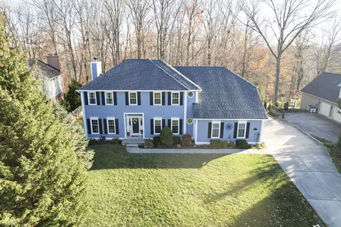 10346 Wildwood Dr, Zionsville, IN 46077