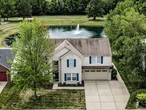 10153 Stockwell Dr, Fishers, IN 46038