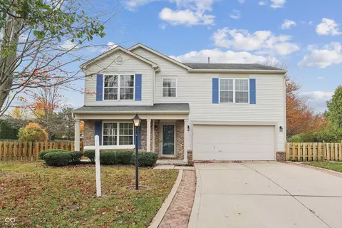 11880 Castlewood Cir, Fishers, IN 46037
