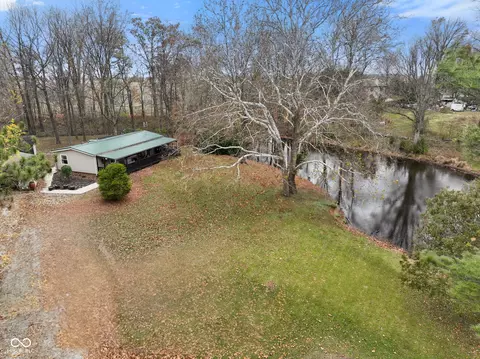 8792 N Briarwood Lk W Dr, Monrovia, IN 46157