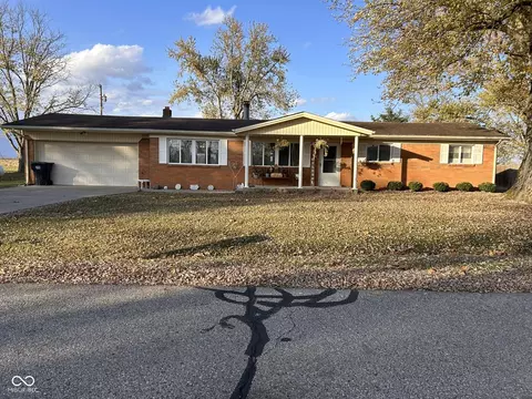 10864 E Coffey Dr, Columbus, IN 47203