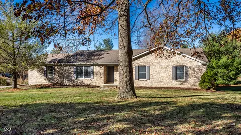 5528 Lincoln Rd, Martinsville, IN 46151