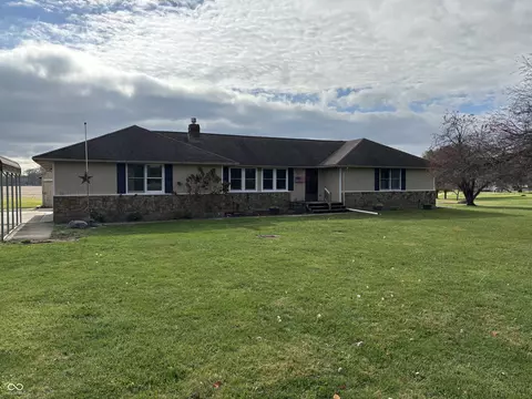 12335 E Legal Tender Rd, Columbus, IN 47203