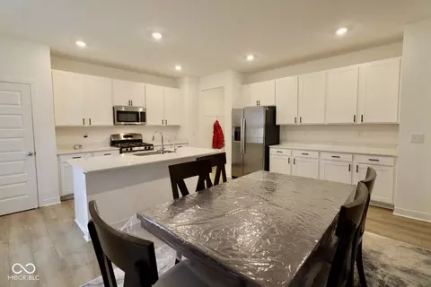 9442 Larson Dr, Pendleton, IN 46064 photo 12