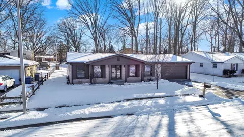 8703 Skyway Dr, Indianapolis, IN 46219