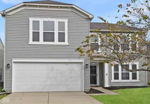 8328 S Retreat Ln, Pendleton, IN 46064