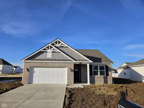 6222 Granby Dr, Whitestown, IN 46075