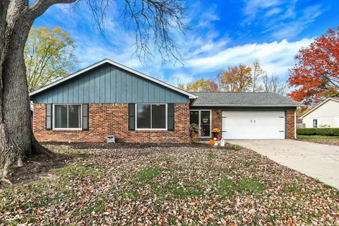 8724 Gunpowder Dr N, Indianapolis, IN 46256