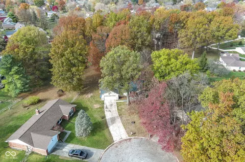 8326 Dove Ct, Indianapolis, IN 46256