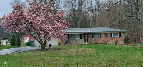 8190 Beech Grove Rd, Martinsville, IN 46151