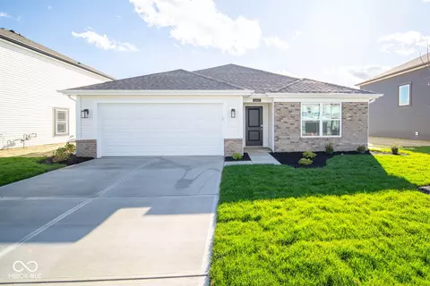 1147 Fleming Dr, Greenfield, IN 46140
