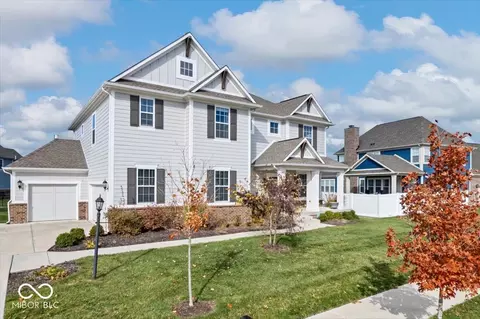 10696 Sunbeam Cir, Fishers, IN 46038