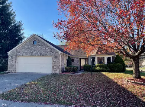 2016 Pamona Dr, Indianapolis, IN 46214