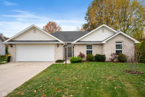 3617 Wind Hill Dr, Muncie, IN 47304