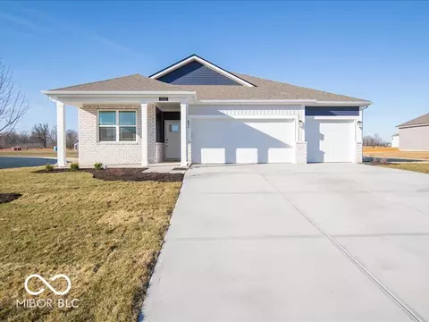 2262 Pine Valley Dr, Plainfield, IN 46168