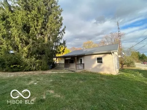 906 E Union St, Eaton, IN 47338