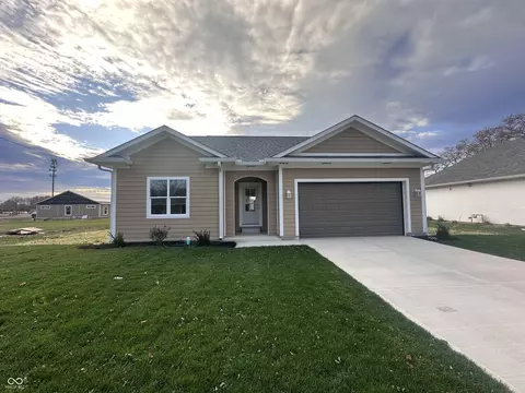 231 N Coventry Dr, Anderson, IN 46012