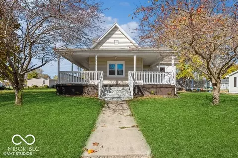 304 E Howard St, Crothersville, IN 47229