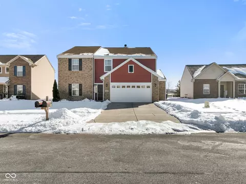 2687 Wildflower Ln, Greenwood, IN 46143