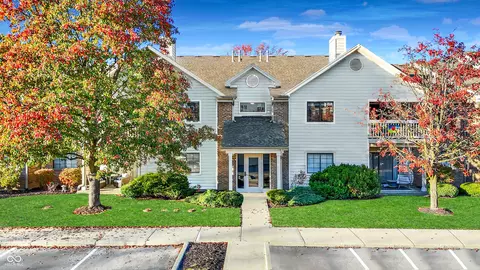 946 Lenox Ln #205, Carmel, IN 46032