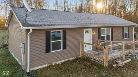 1682 N Borcherding Rd, Madison, IN 47250