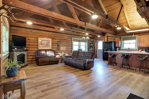 Living - 7940 S 650 W, Pendleton, IN 46064 photo 2 of 4