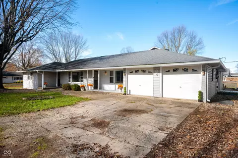 Exterior - 914 Maple St, Middletown, IN 47356 photo 7 of 7