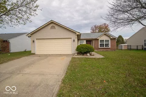 154 Meadow Creek South Dr, Whiteland, IN 46184