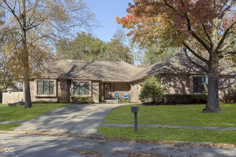 383 Nottinghill Ct, Indianapolis, IN 46234