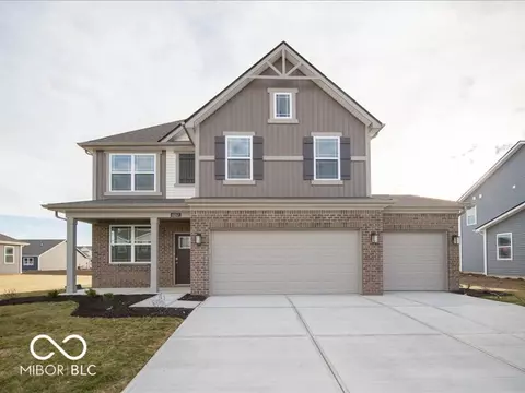 6167 Madera Dr, Whitestown, IN 46075