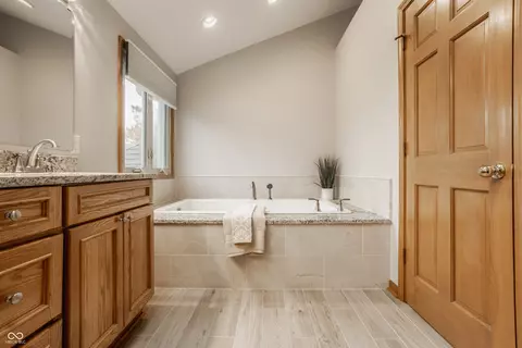 14097 Doubletree Ln, Carmel, IN 46032 photo 24