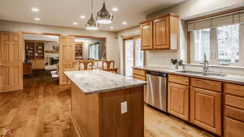 14097 Doubletree Ln, Carmel, IN 46032 photo 10