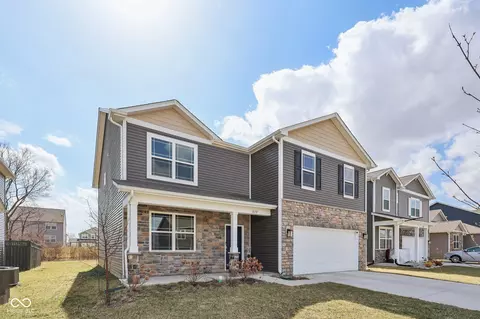 8131 Trailstay Dr, Camby, IN 46113 photo 2