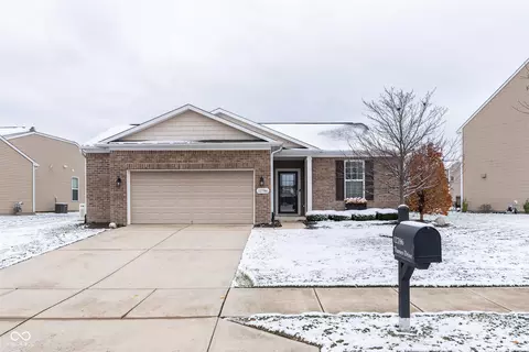 12786 Thames Dr, Fishers, IN 46037