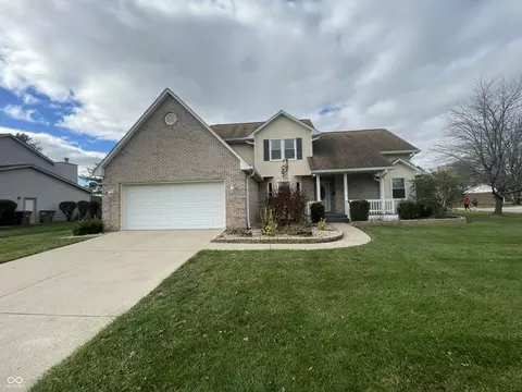 2896 Fox Hollow Ct, Columbus, IN 47203