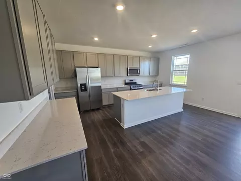 2279 Pine Valley Dr, Plainfield, IN 46168 photo 5
