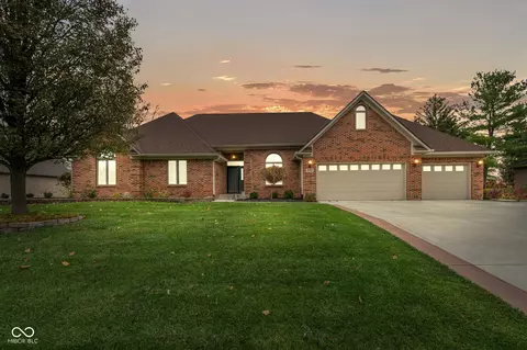 2163 Scarlet Oak Dr, Avon, IN 46123