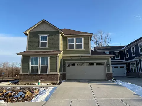 15905 Tharp Woods Dr, Fishers, IN 46037