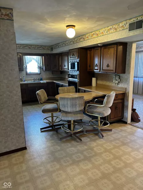 Kitchen - 111 N Eugene Ave, Cayuga, IN 47928 photo 4 of 5